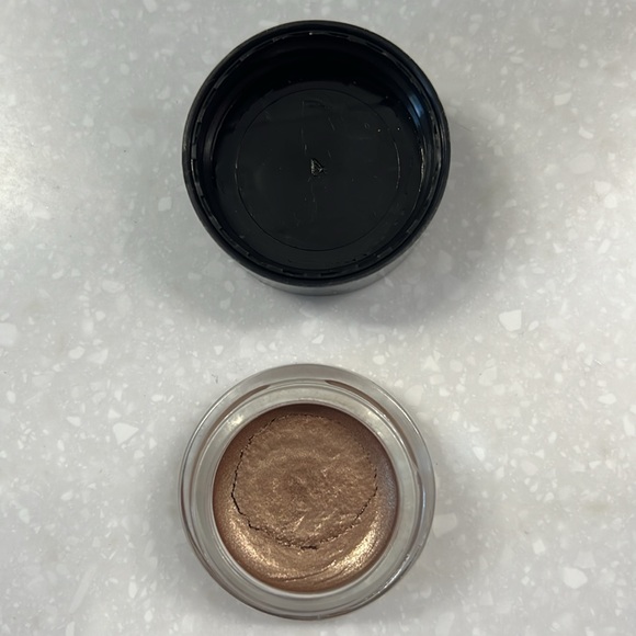 3 Revlon Colorstay crème eyeshadows - Picture 8 of 9